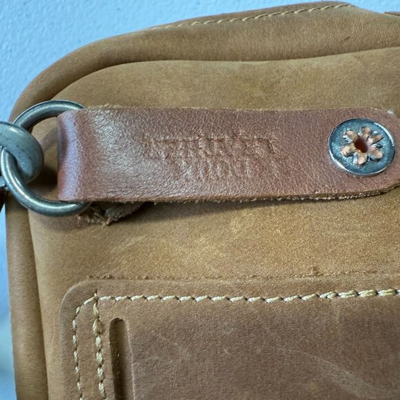 Le Doux Leather Sling Strap Wallet Phone Crossbody Bag Women's Brown Everyday - Picture 9 of 11